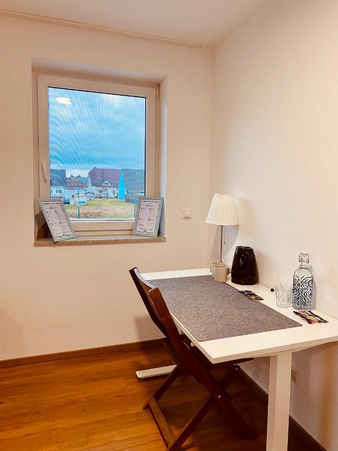 Homestay Offers Private Bedroom And Bathroom Near Speyer And Hockenheim Altlussheim 외부 사진